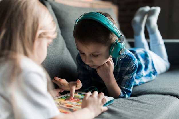 Как рано определить аутизм у ребенка
