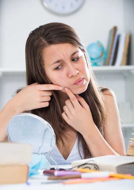 Причины появления мелких жировиков на лице