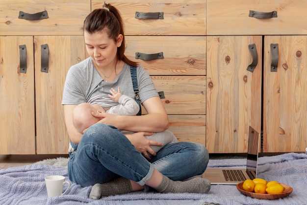 Физиологическая желтуха новорожденных: сроки и причины появления